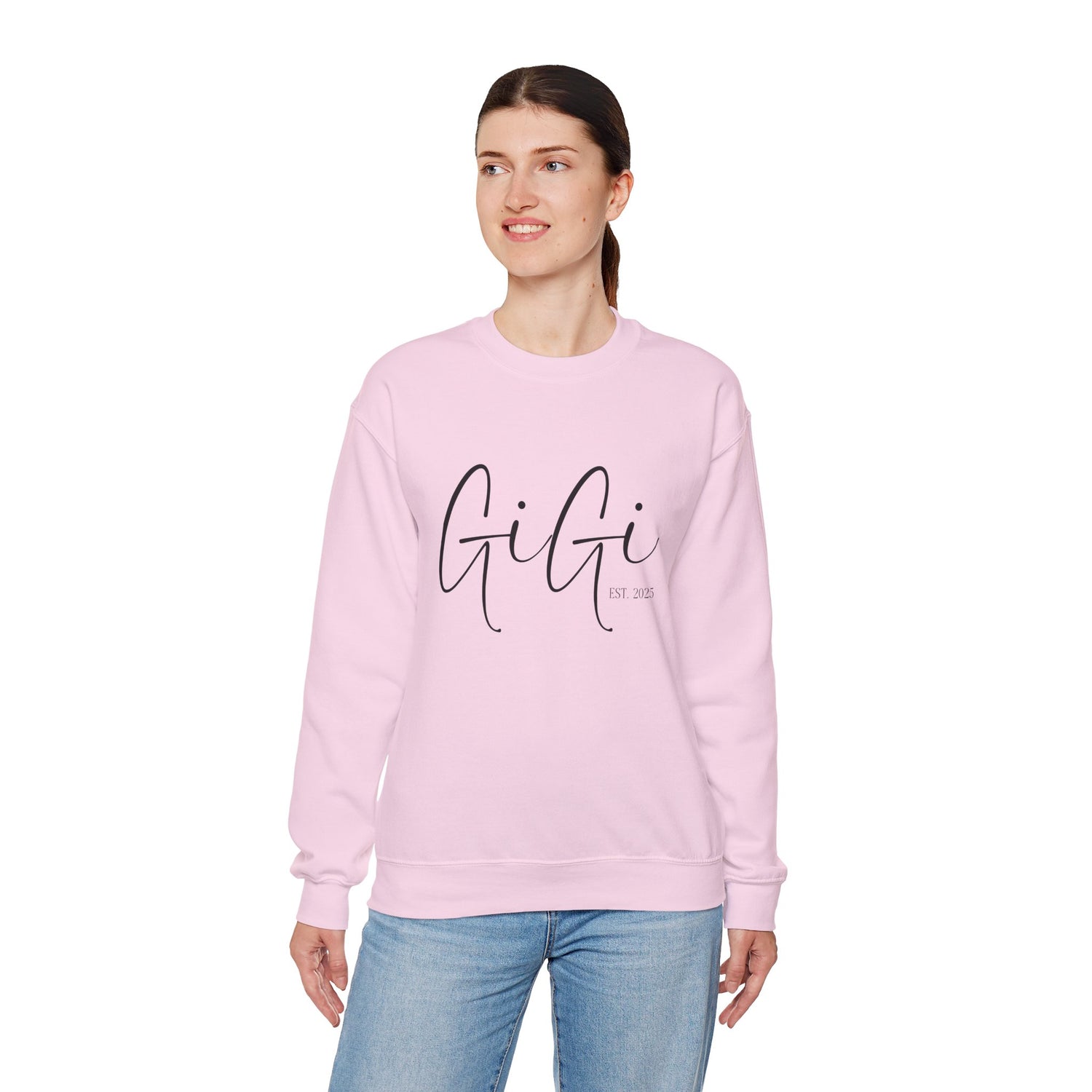 Personalized Gigi Sweatshirt, Cozy Crewneck for Grandmas, Stylish Gift for Her, Family Gatherings, Spring and Fall Fashion