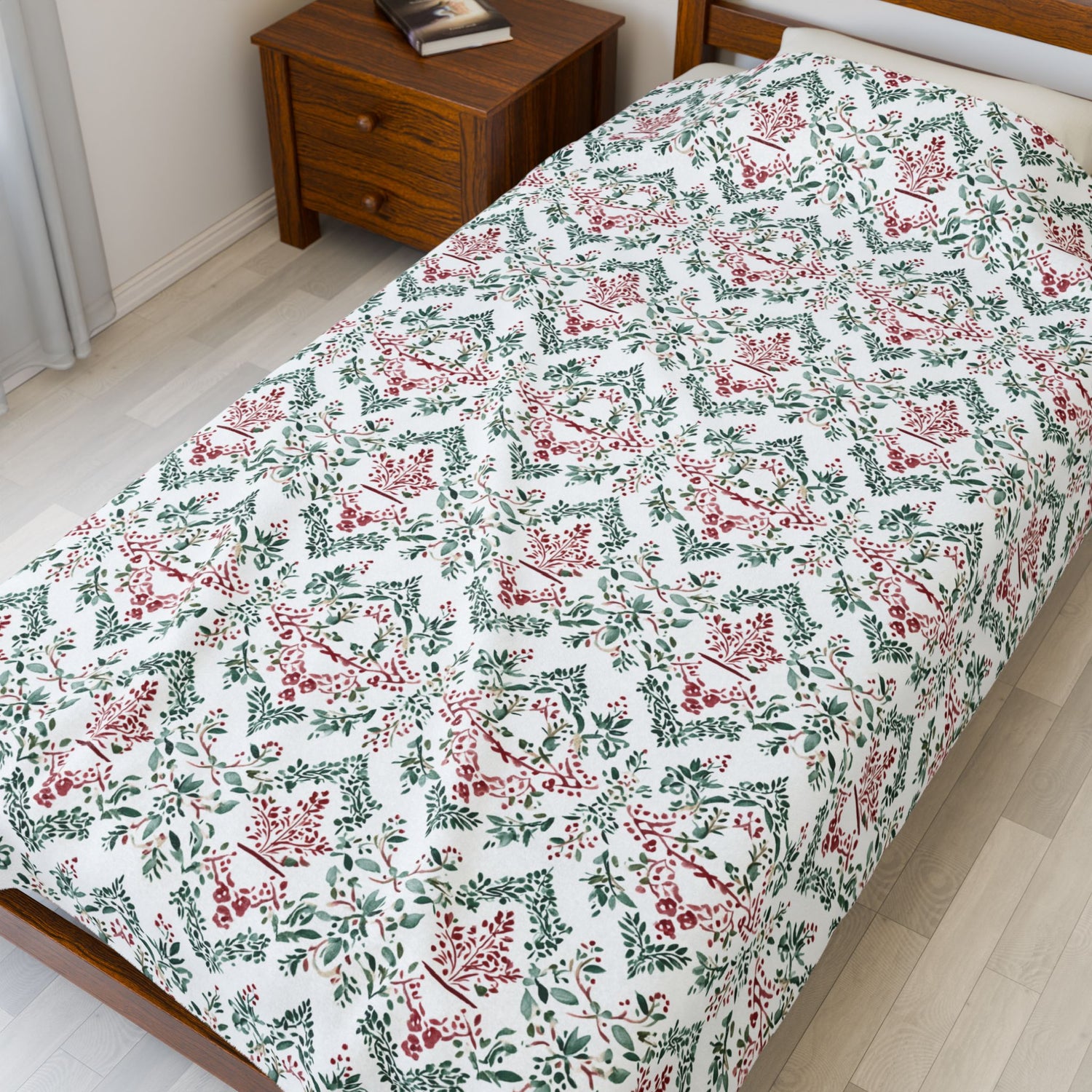 Festive Red and Green Cozy Velveteen Plush Blanket
