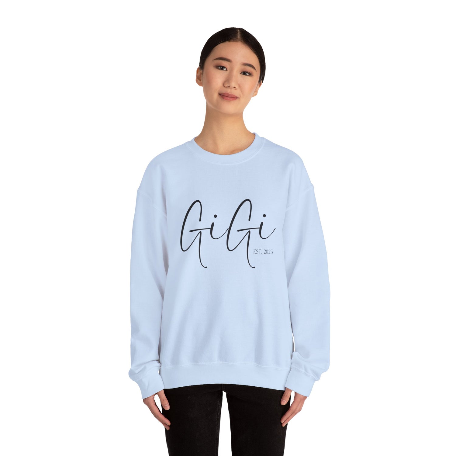 Personalized Gigi Sweatshirt, Cozy Crewneck for Grandmas, Stylish Gift for Her, Family Gatherings, Spring and Fall Fashion