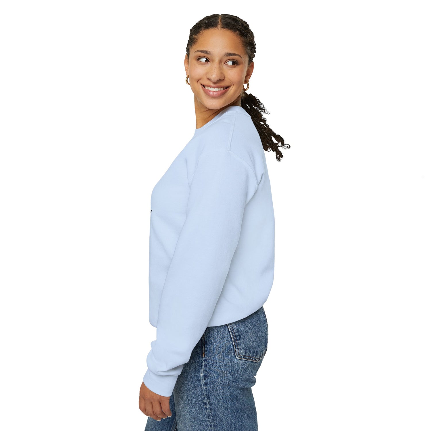 Personalized Gigi Sweatshirt, Cozy Crewneck for Grandmas, Stylish Gift for Her, Family Gatherings, Spring and Fall Fashion