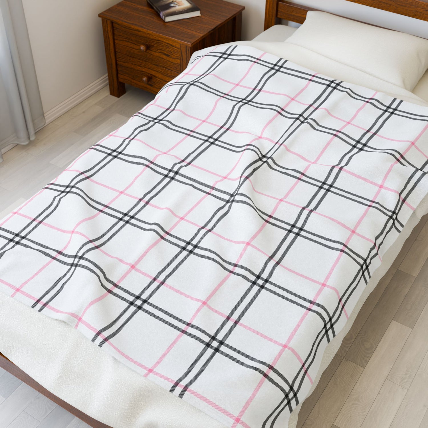 Cozy Plaid Velveteen Plush Blanket, Soft Throw for Home Decor, Perfect for Gifts, Relaxing, Holiday Comfort, Snuggling, Winter Warmth