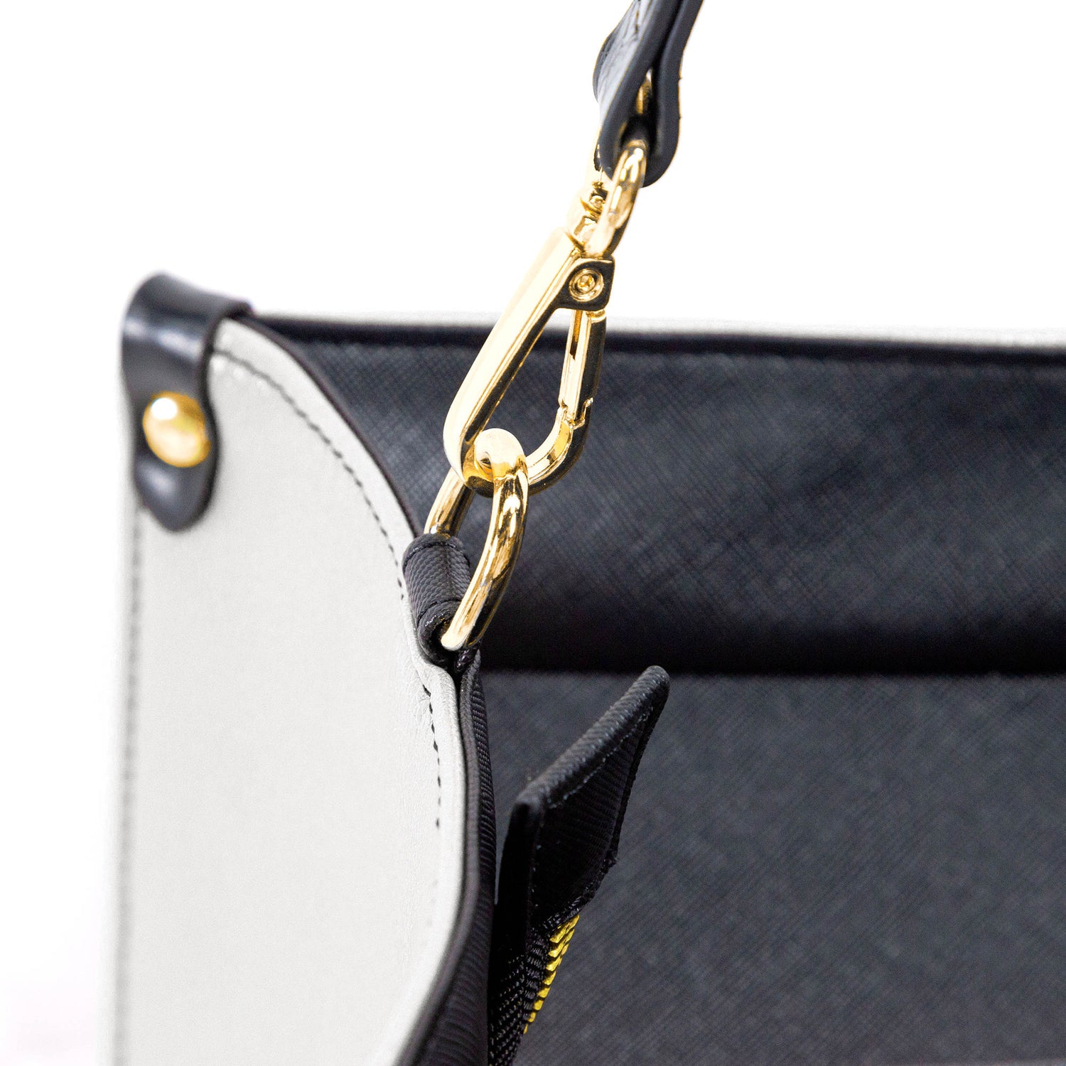 Elegant Classic Tote for Women Holiday Plaid